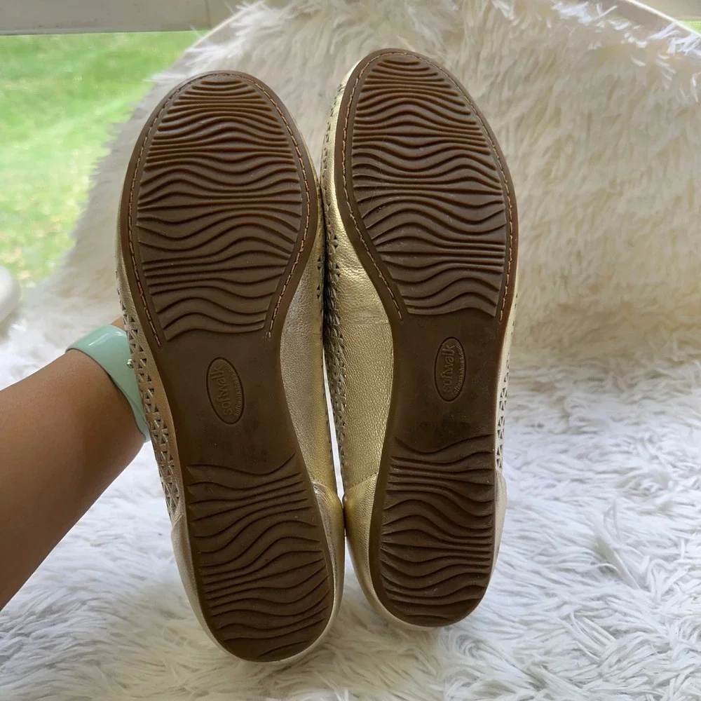 Softwalk Sonoma Perforated Gold Tone‎ Leather Flat Shoes Size 10.5 W